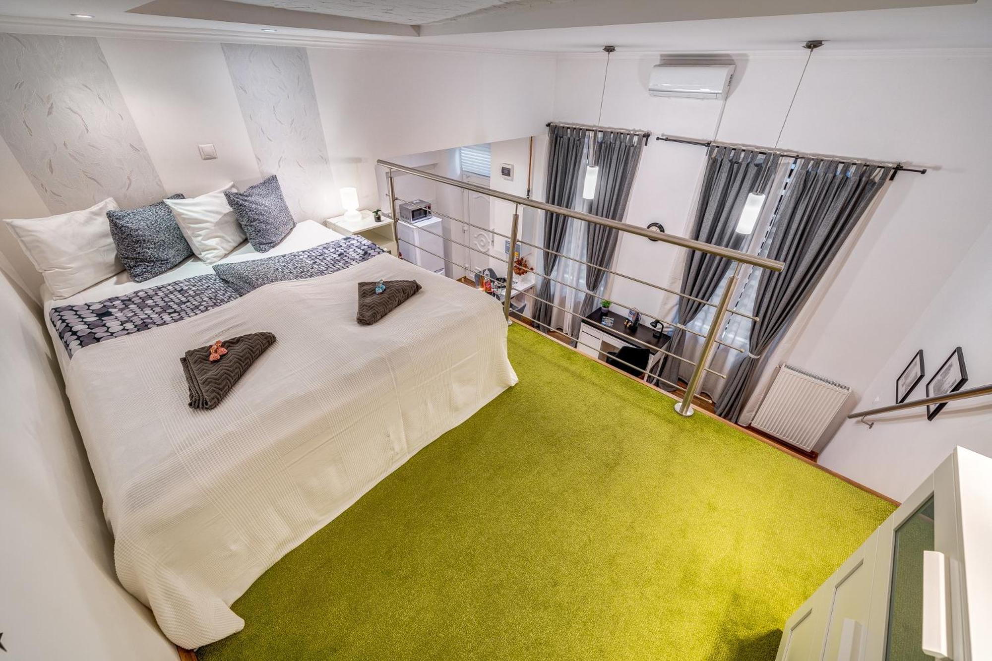 Sweet Dreams At Oktogon Downtown Apartment Budapest Exterior photo